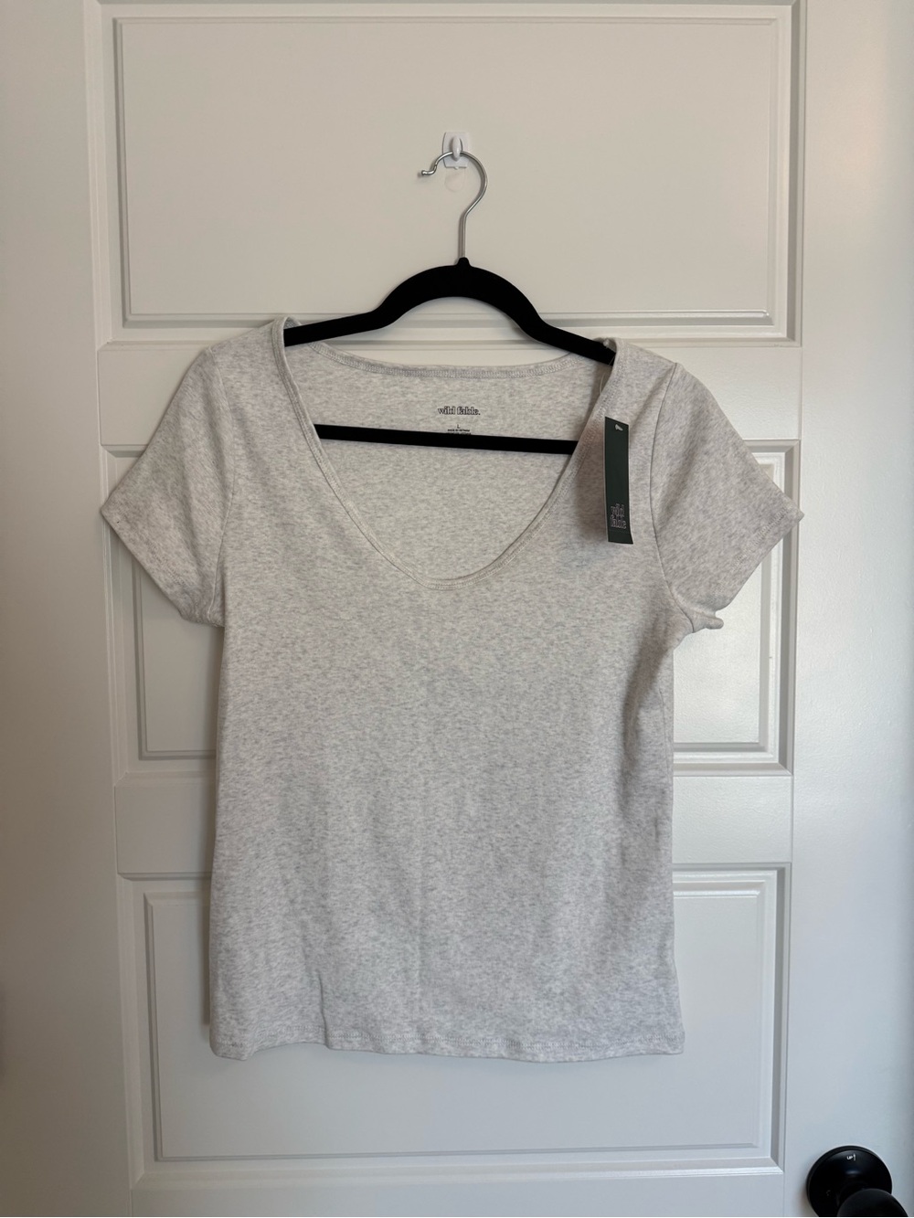 wild fable Light Heather Gray Scoop Neck Short Sleeve Tee